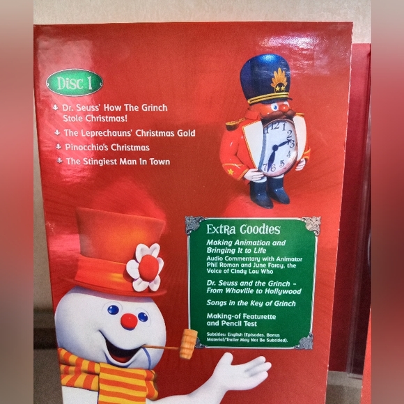 Classic Christmas Favorites - 10 Holiday Favorites ( 4 disc DVD set ) - Picture 9 of 12